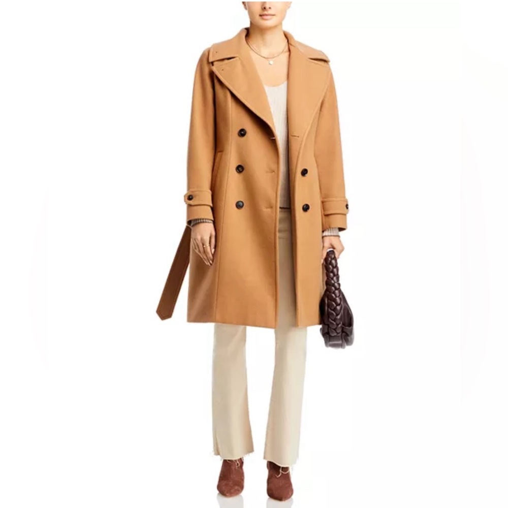 Norwegian Wool Notch Collar Double Breasted Coat, Camel Size XS New w/Tag $1,795
